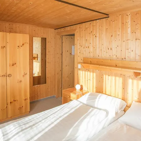 Berghaus Nagens Hostel Flims