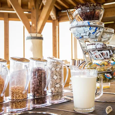 Berghaus Nagens Hostel Flims