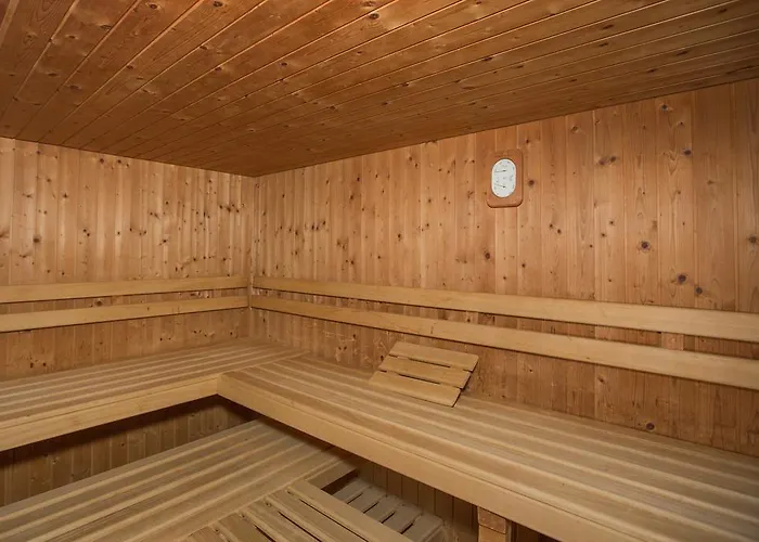 Berghaus Nagens-- Nur Mit Der Gondelbahn Erreichbar * 弗利姆斯